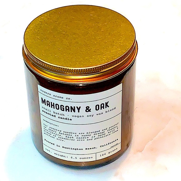 LEOBEN CO CANDLE MAHOGANY & OAK 1 WICK 6.5 oz NEW - Picture 2 of 3